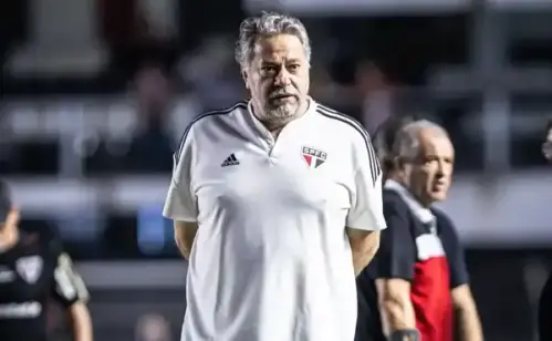 São Paulo inicia 2026 em baixa: gestão Casares traz poucos reforços e gera apreensão nos torcedores