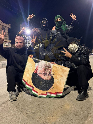 G LRnnZXgAAAOHF.jpg