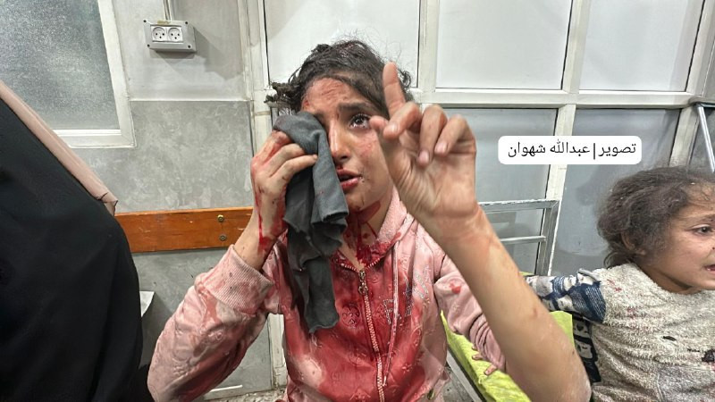 محدث.. استشهاد طفل و10 إصابات في انفجار داخل منزل في حي النصر شمالي مدينة غزة....