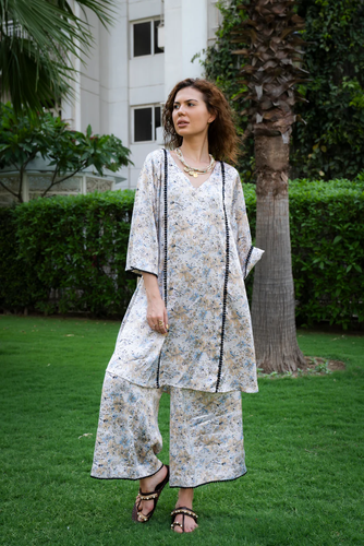 Festive Elegance: Party Wear Kurta Set for Women.png