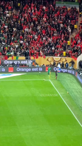 Ajc8h aaMH qX98e.jpg