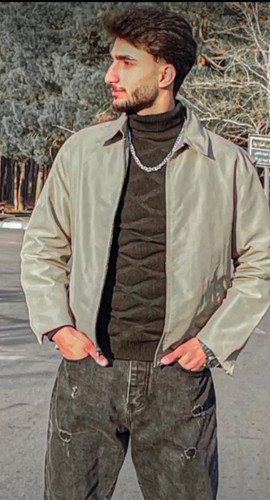 G IaG8XkAAHeze.jpg