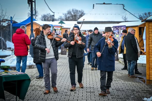 615903033 1808959650048051 6717830774879486151 n.jpg?stp=dst jpg s590x590 tt6& nc cat=102&ccb=1 7& n.jpg