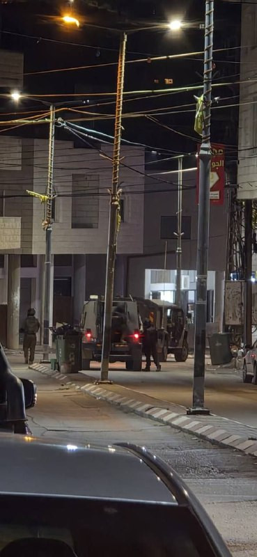 مصادر إعلامية: اندلاع مواجهات في بلدة بيت فوريك شرق نابلس، وقوات الاحتلال تطلق الرصاص صوب الشبان....