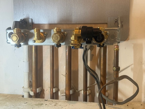 Emergency plumber in Waltham Stow | Manzoor Plumbing and Heating Ltd.jpg