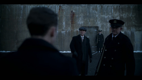Peaky.Blinders.S06E01.Black.Day.2160p.NF.WEB DL.EN.DD+5.1.Atmos.DoVi.HDR.HEVC RAZORS.mkv 20260120 13