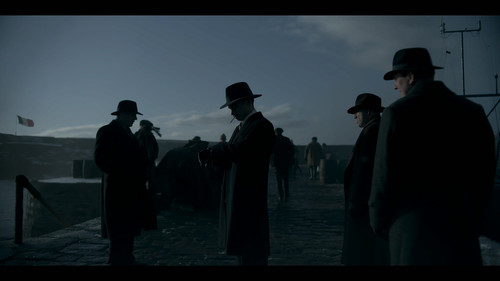 Peaky.Blinders.S06E01.Black.Day.2160p.NF.WEB DL.EN.DD+5.1.Atmos.DoVi.HDR.HEVC RAZORS.mkv 20260120 13