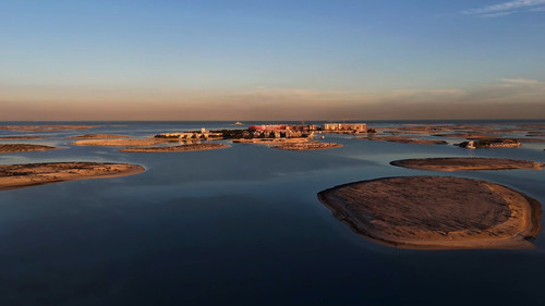 Sunrise on Christmas Eve 2025 — The World Islands, Dubai@NaveLevRan 1 44 screenshot.jpg