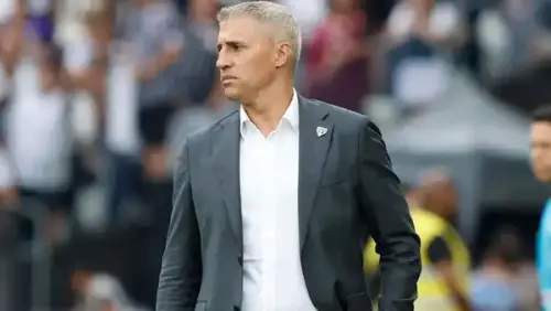 Crespo descarta troca com Corinthians e libera Alisson se quiser sair