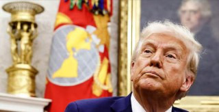 هآرتس: إعلان ترامب عن «مجلس السلام» سيجد معارضة كبيرة من جانب دول الاتحاد الأوروبي.
- أحد الدبلوماسيين قال: «لا يُتوقع أن تنساق أي دولة أوروبية مع هذه...