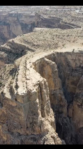 KXgJxaozaRDx ZMY.jpg