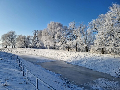 G BwphjWoAAMDU5?format=jpg.jpg