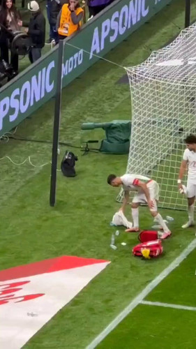 QOb4PaSUpnCHAxo .jpg