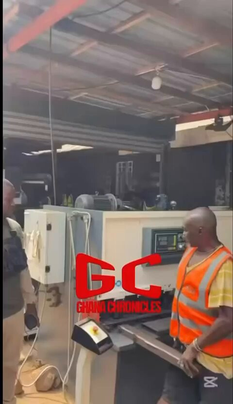 gHHcOeqBEOmwghcZ.jpg