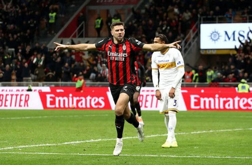 Hasil Liga Italia AS Roma dan AC Milan Menang Berkat Pemain Baru Niclas Fuellkrug Football Italia.jpg