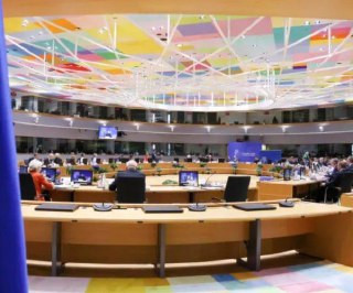 المجلس الأوروبي: الرسوم الأميركية ستقوّض العلاقات.. وسنعقد اجتماع استثنائي قريباً

رئيس المجلس الأوروبي أنطونيو كوستا يشدد على دعم الدنمارك وغرينلاند،...