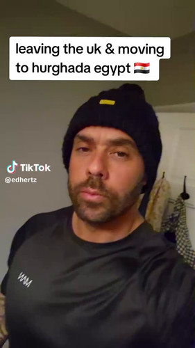 GEQwUykxbTeCUoLt.jpg