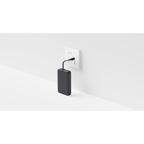 Xiaomi 33W Magnetic Power Bank 10000 (Integrated Cable) Black Self charging.jpg
