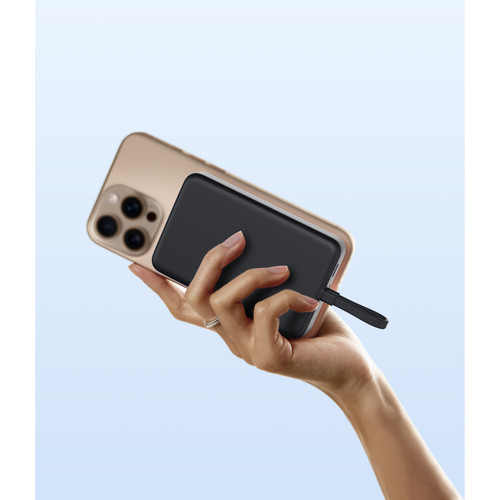 Xiaomi 33W Magnetic Power Bank 10000 (Integrated Cable) Black Handheld.jpg