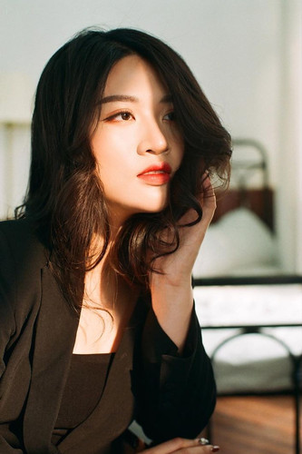nhimsally.film 1 CKtzORWrfGA cr.jpg