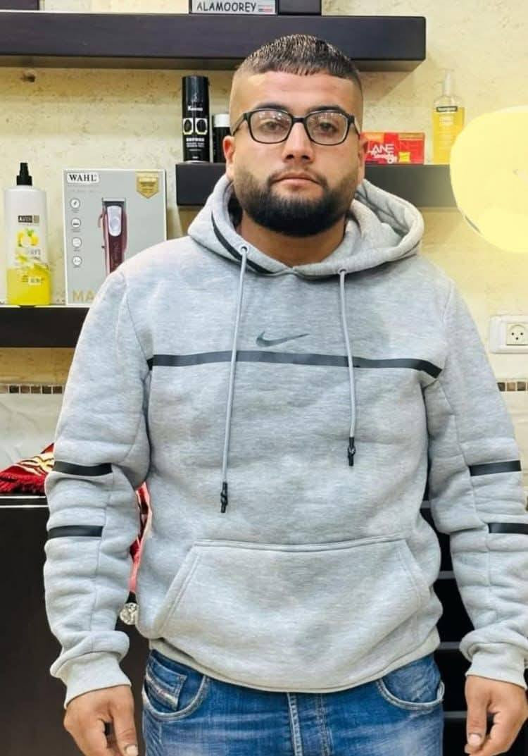 للمرة الرابعة على التوالي، محكمة الاحتلال تُجدد الاعتقال الإداري للأسير محمد إياد صافي من مخيم الجلزون شمال رام الله لمدة 4 أشهر جديدة....