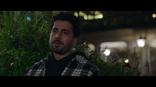 Single.Salma.2025.2160p.NF.WEB DL.DDP.5.1.H.265 CHDWEB 025.jpg