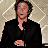 oie NkEb8sXdFBCg.gif