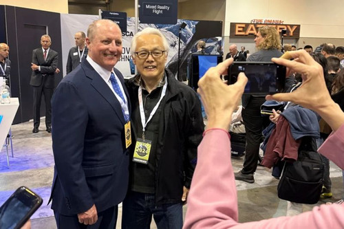 Warren Buffett Steps Back as Berkshire Enters New Era.jpg