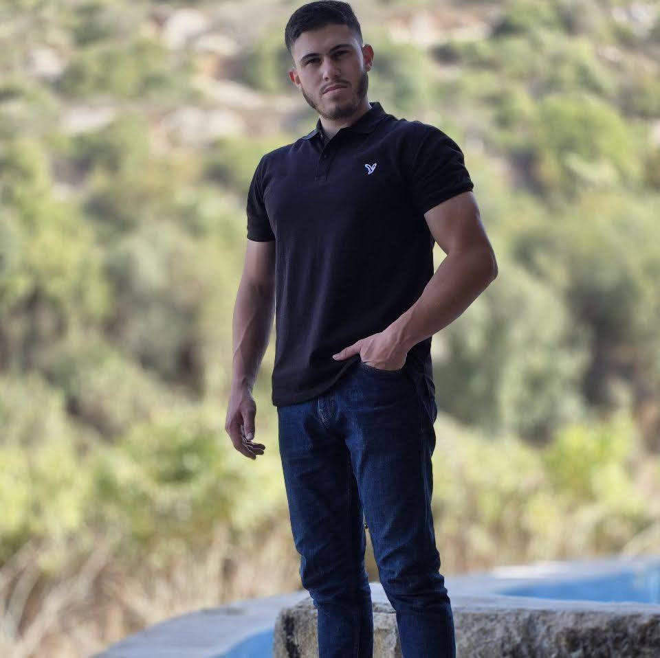 قوات الاحتلال تعتقل الطالب في جامعة بيرزيت يحيى فرح من قرية دورا القرع شرق رام الله...