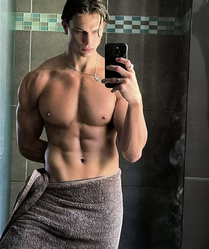 curlyboydorian real 1743453551 3600671818781341032 67836864450.jpg