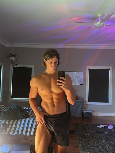 curlyboydorian real 1749631311 3652494625545476545 67836864450.jpg
