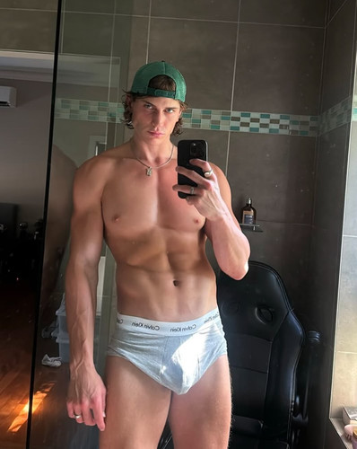 curlyboydorian real 1754649309 3694588650439939472 67836864450.jpg