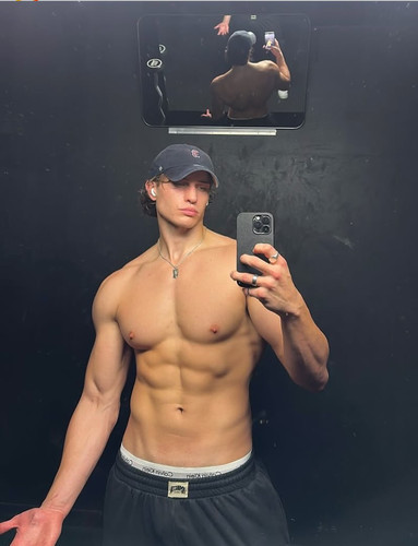 curlyboydorian real 1754580790 3694013867809723443 67836864450.jpg