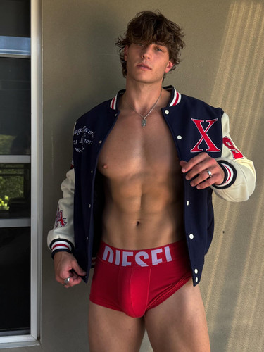 curlyboydorian real 1764766290 3779456037410343531 67836864450.jpg