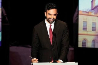 عمدة نيويورك زهران مامداني أصدر في أول أيامه في المنصب أمرًا تنفيذيًا بإلغاء قرارات كانت قد وقع عليها عمدة المدينة السابق ادامز، من بينها قراران يدعما...