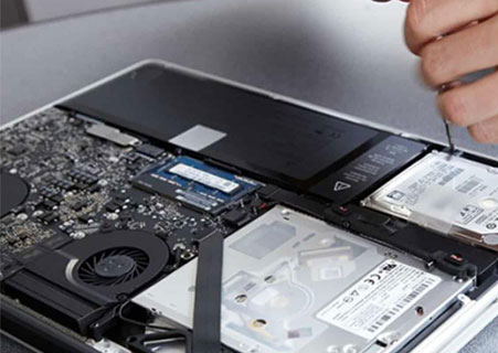 MacBook Screen Repairs in Adelaide – Restore Your Display.jpg