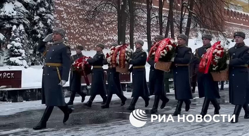 GN D8Q5Dw Wrelm .jpg