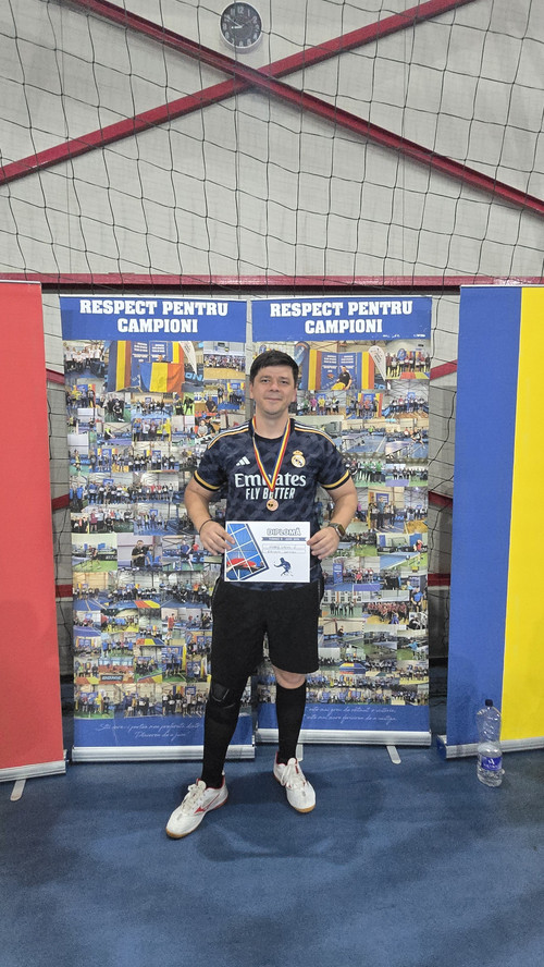 fiCH5Xe.md.jpg fiCH5Xe.md.jpg