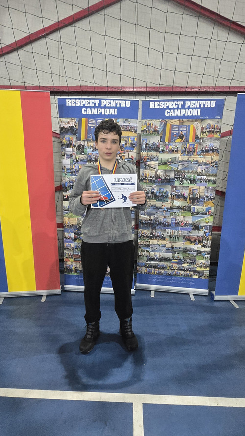 fiCHqss.md.jpg fiCHqss.md.jpg