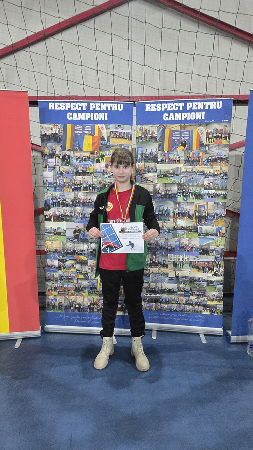 fiCHwBa.md.jpg fiCHwBa.md.jpg