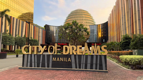 INSIDE Manila Bay City – LAS VEGAS of the Philippines 🇵🇭 Home to MASSIVE CASINOS & SHOPPING MALLS! 1.jpg