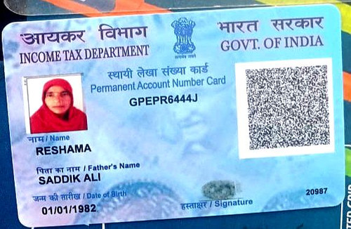 Pan card reshama front.jpg
