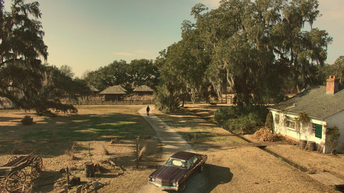 Preacher.S03E01.Angelville.2160p.WEB DL.CZ EN.DD+5.1.SDR.x265 PETRiFiED.mkv 20260128 185106.581.jpg