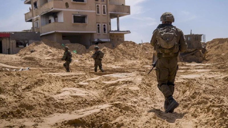 صحيفة "هآرتس" العبرية: انتحار جندي "إسرائيلي" في الخدمة الإلزامية داخل قاعدة عسكرية جنوبي فلسطين المحتلة....