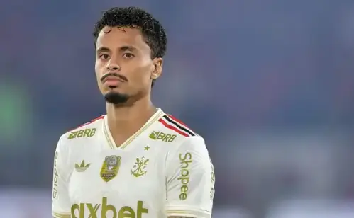 Allan cresce como alvo do São Paulo, mas preocupa-se com crise financeira do Flamengo nos bastidores