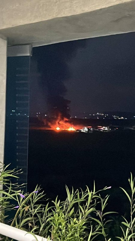 مصادر صحفية: الهجمات الجوية استهدفت مناطق عدة وقواعد عسكرية في العاصمة الفنزويلية كراكاس، ما أدى إلى انقطاع الكهرباء وخدمة الإنترنت....