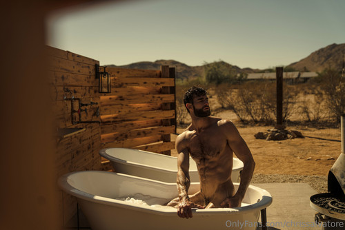 420684773 A little throwback moment in Joshua Tree ﰿ�️ How is this one .. 01 3840x2562 373826873fb47.jpg