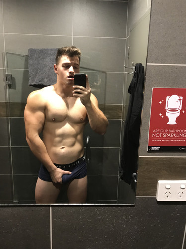 2018 07 13 horny as fuck man its so fucking cold too here in new ze 2.jpg