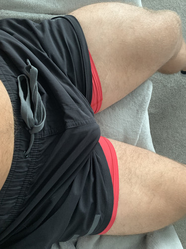 2019 01 07 relaxing after a chest workout.jpg