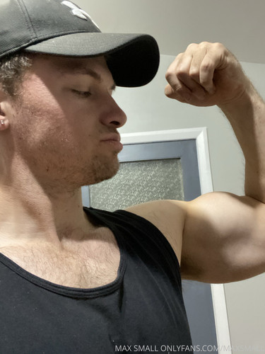 2020 10 09 you like daddys big arms 2.jpg